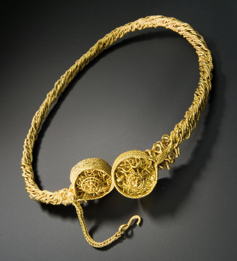 Goldsmiths-Torc