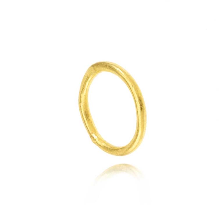 Pippa Small ethical wedding band in Fairtrade gold.