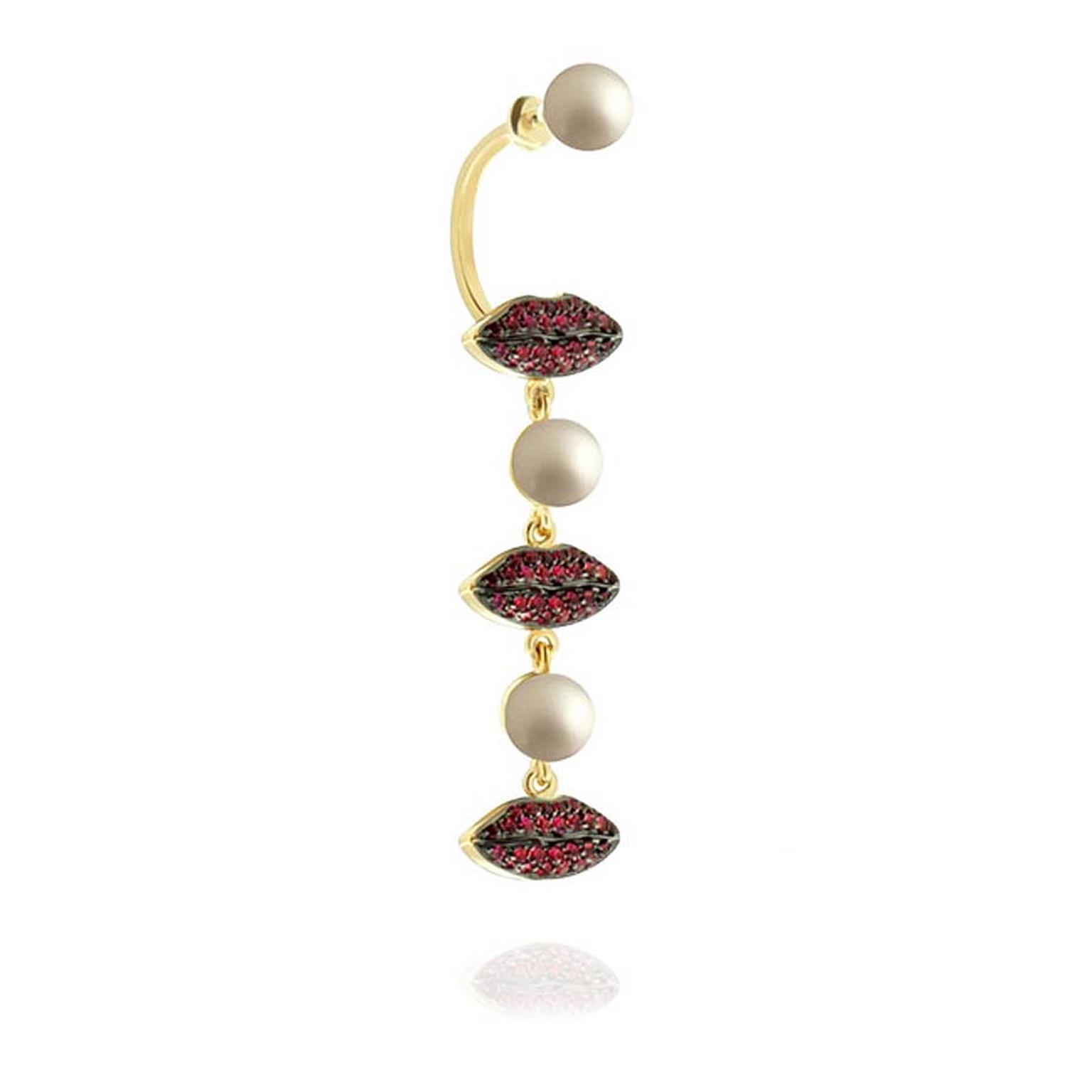 Delfina Delettrez Lips on Me single earring in yellow gold with pearls and rubies from the Anatomic collection. €3,600.