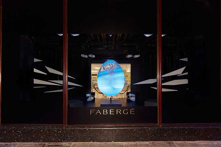 Fabergé has introduced a unique hands-on experience at its pop-up Fabergé Egg Bar at Harrods this Easter, with a 3D projection of a giant, man-sized egg that can be customised with different patterns and colours at the Fabergé Interactive Desk before your