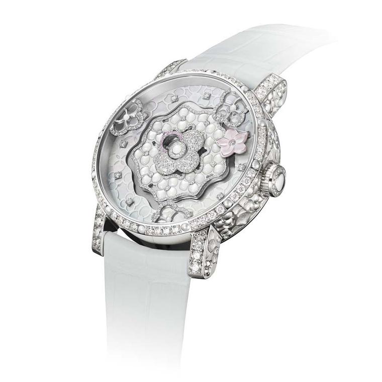 Chaumet watches has chosen the hydrangea flower as the star of its Hortensia Creative Complication, which displays the hours and minutes with mobile hydrangeas on the dial.