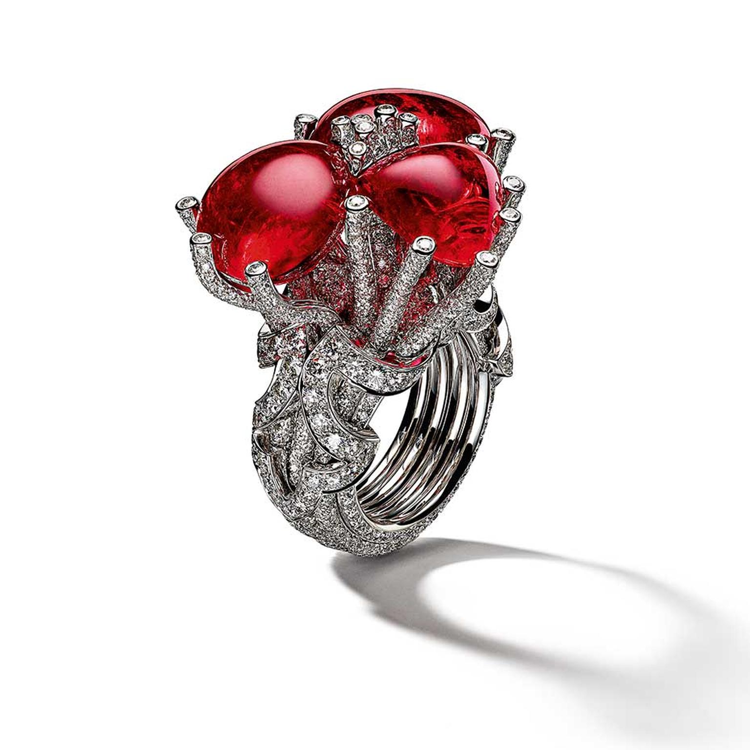 Giampiero Bodino Tesori Del Mare ring in white gold and diamonds, set with three red spinels.