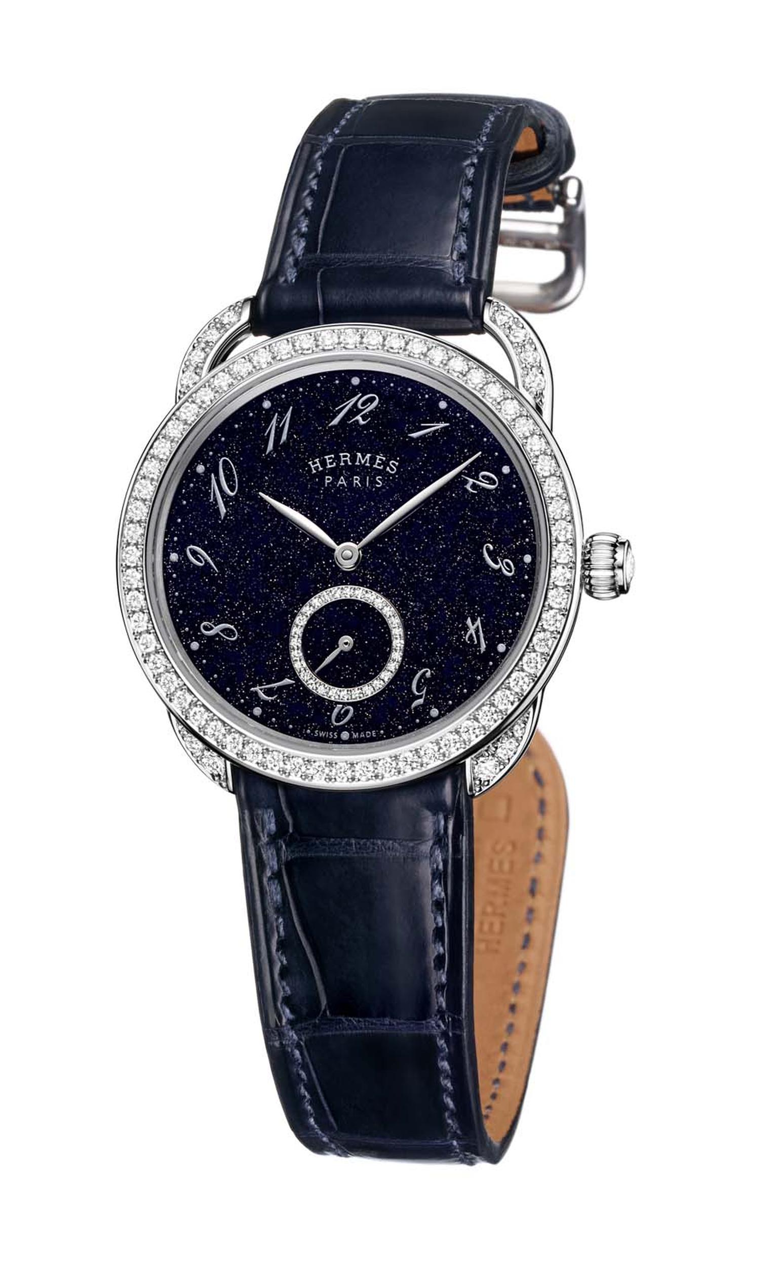 The Hermès Arceau Ecuyère Aventurine ladies’ watch is a romantic ode to the night sky. The aventurine stone dial, sparkling with its natural metallic inclusions, recreates the effect of a dark blue sky, highlighted by a constellation of white diamonds on 