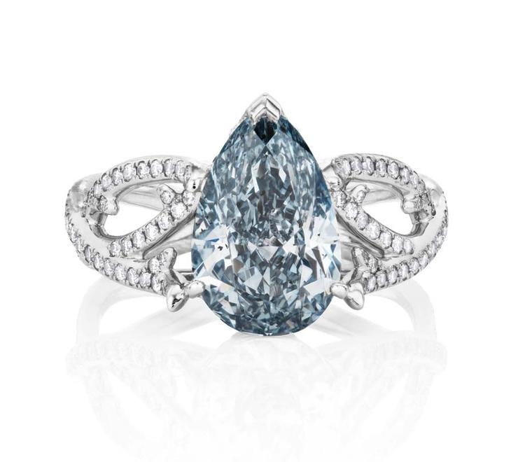 Blue diamonds: gemmological bolts from the blue