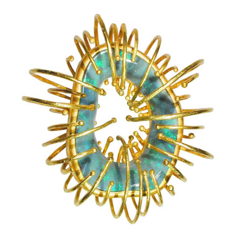 Sergio Spivach & Stefano Spivach (AQA contemporary opals) opal sculpture pendant in yellow gold, created using lost wax casting and hammered gold thread.