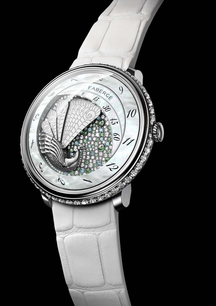 Fabergé made its Baselworld debut with the Peacock watch from its new Lady Compliquée collection. The sculpted gold Peacock is endowed with five feathers that fan out every 60 minutes and make the white mother-of-pearl rotating hour disc advance.