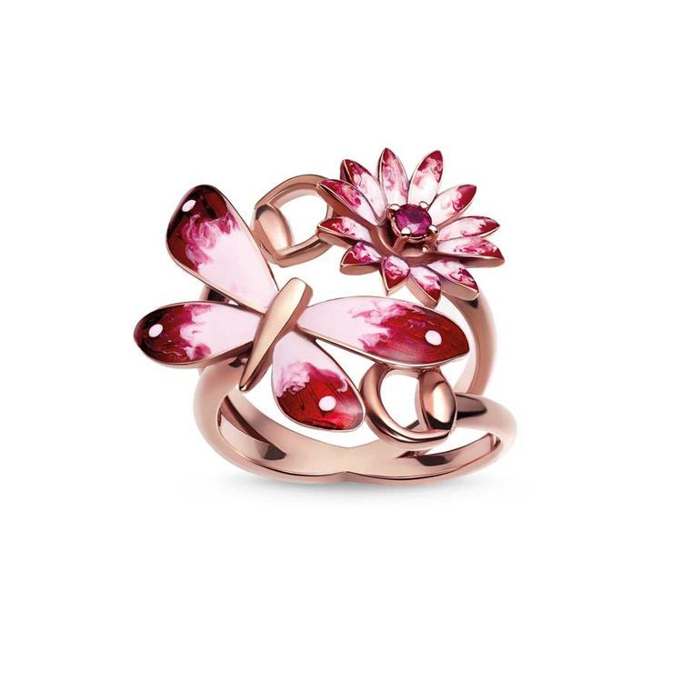 Gucci jewellery Flora ring in pink gold with an enamel butterfly and flower, set with a single ruby.