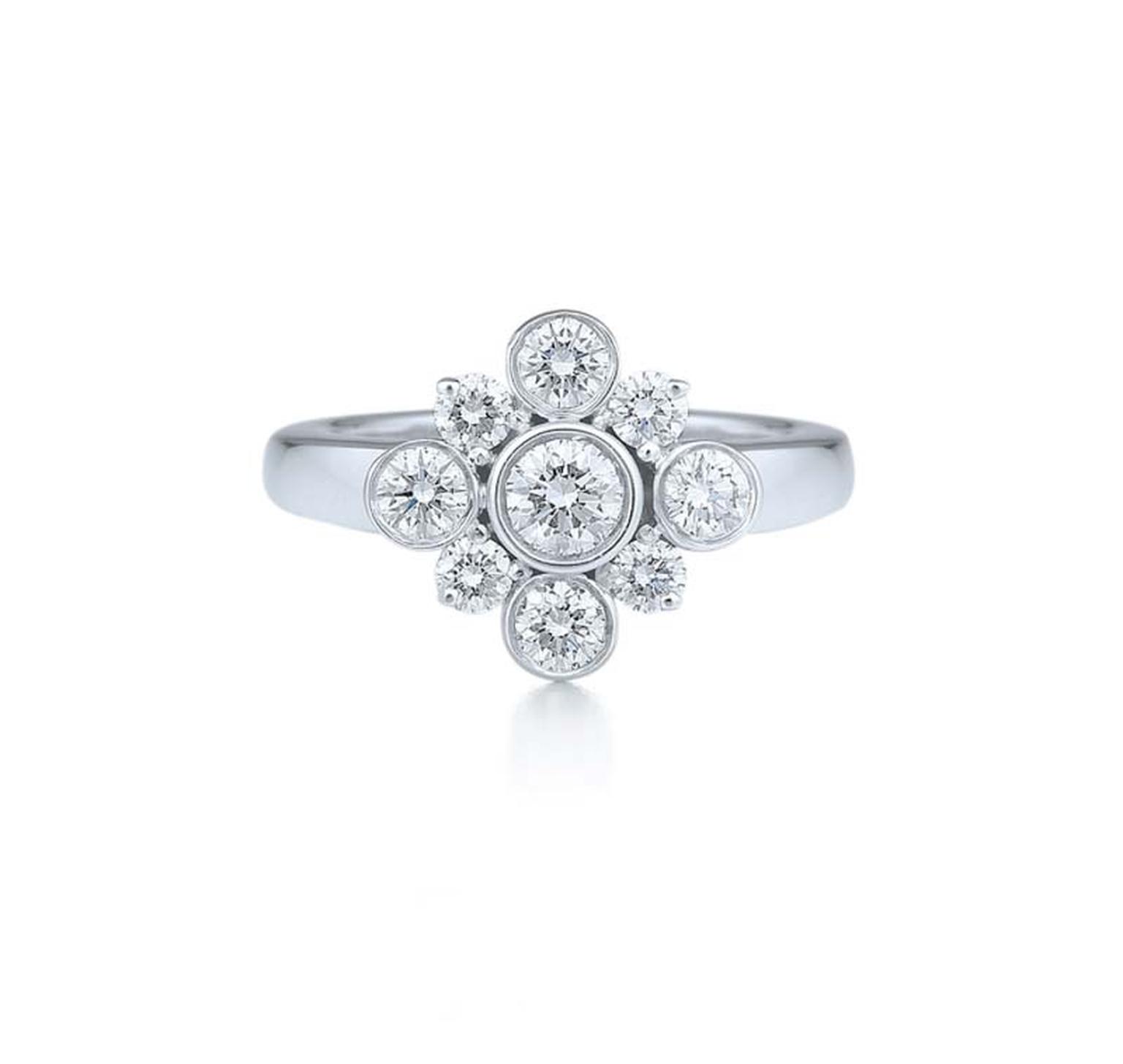 Floral engagement rings: petal perfect diamond rings to match the springtime mood