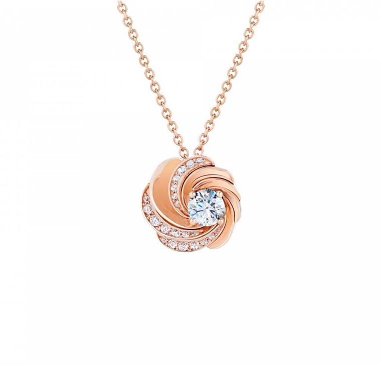 De Beers Aria rose gold necklace with diamonds.