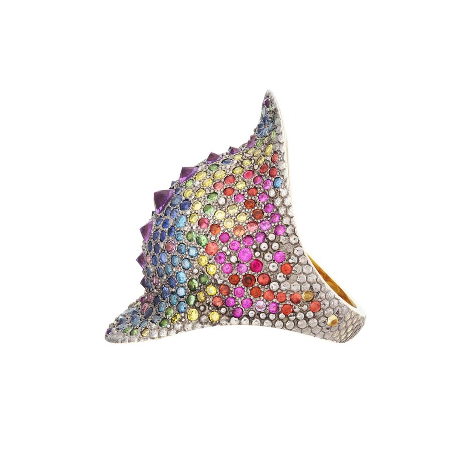 Venyx Blue Chamaeleo ring in yellow gold with multi-coloured gemstones.