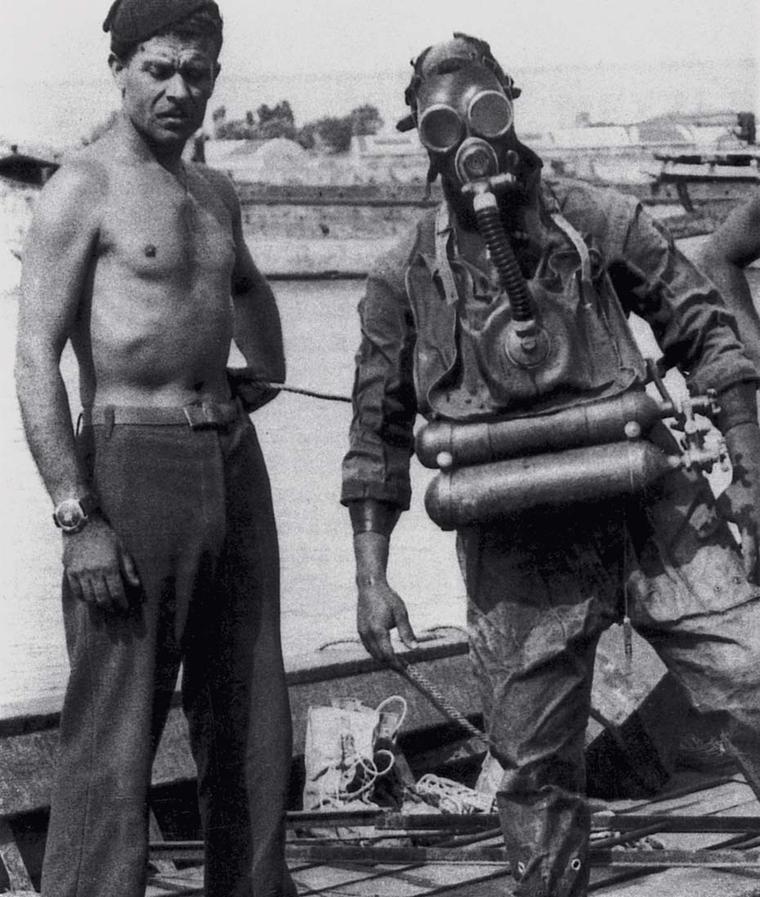 Italian Navy frogmen relied on the precision instruments with superior luminescence supplied to them by Panerai including depth gauges, compasses, underwater torches and watches.