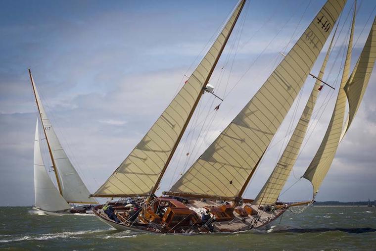 Panerai restored the Eilean Bermudan ketch in 2009 and sponsors the Panerai Classic Yachts Challenge in which this two-masted boat partakes.