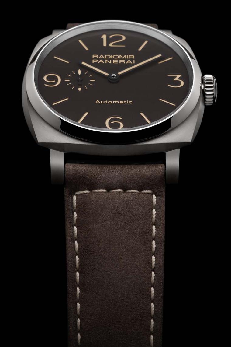 The Panerai Radiomir 1940 3 Days Automatic Titanio watch for men is re-edited in a lightweight 45mm titanium case. Its virile dimensions and Italian flair for pure, unadulterated design are as fresh as ever.