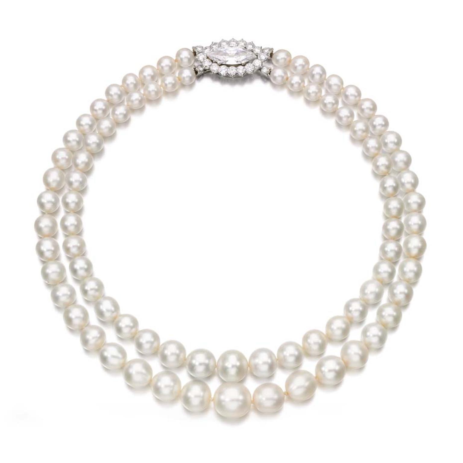 A very rare natural pearl necklace set a new record for a double-row string of pearls at Sotheby’s Geneva this week.