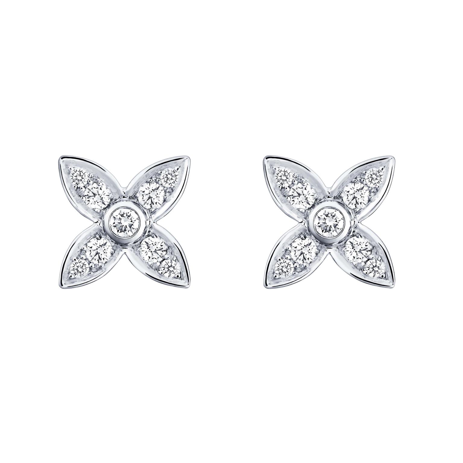 These Louis Vuitton Monogram Star earrings in white gold and diamonds are resolutely contemporary.