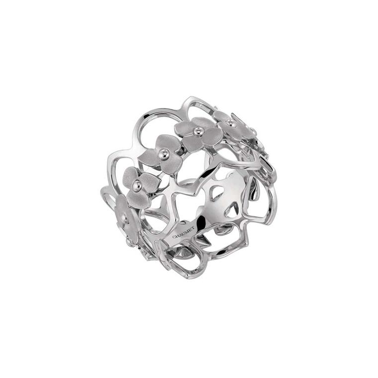 Chaumet Hortensia ring in white gold.