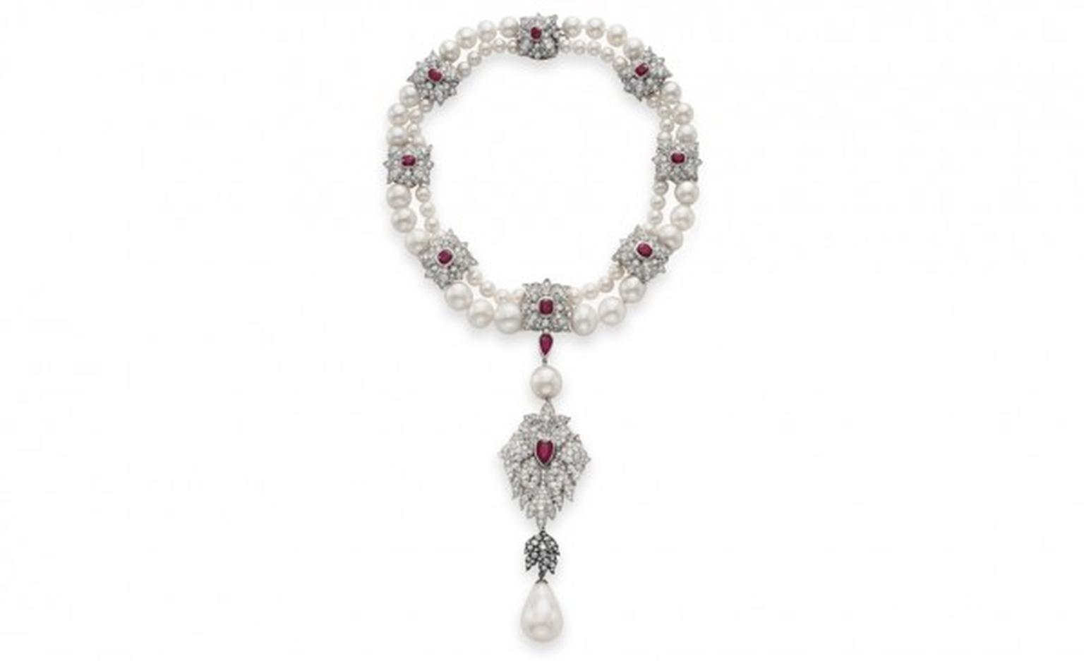 The famous La Peregrina, the jewel in Liz's crown
