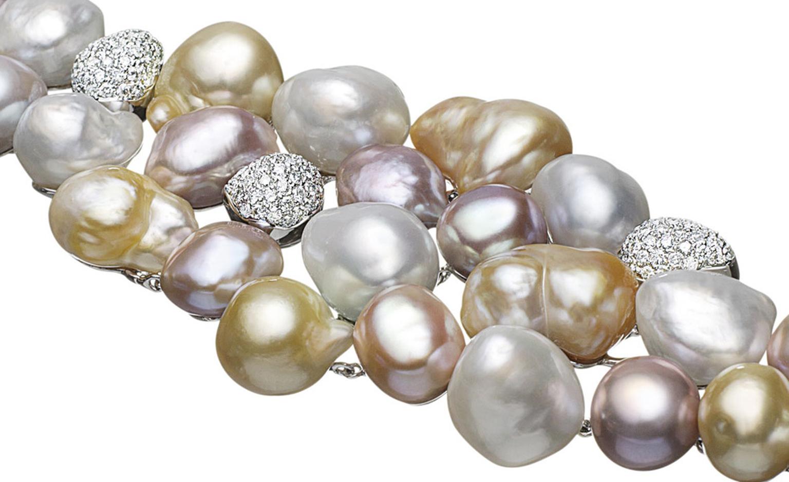 980px_mikimoto_pearls