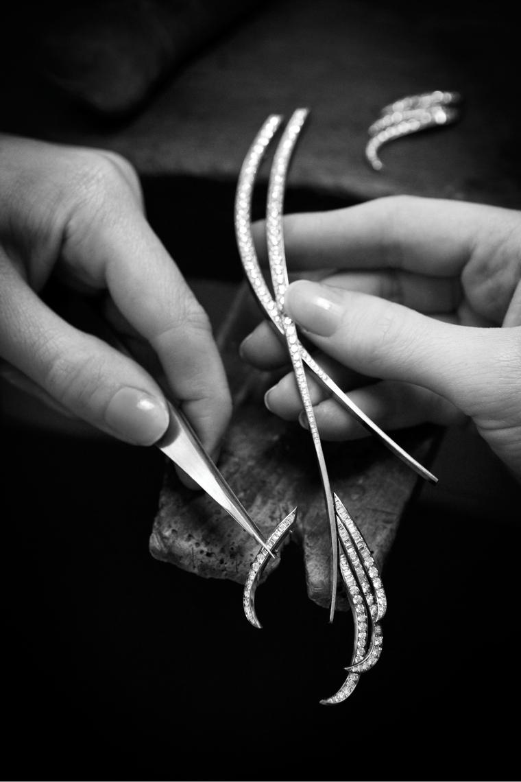 Chanel 'Plume' white gold and diamond necklace