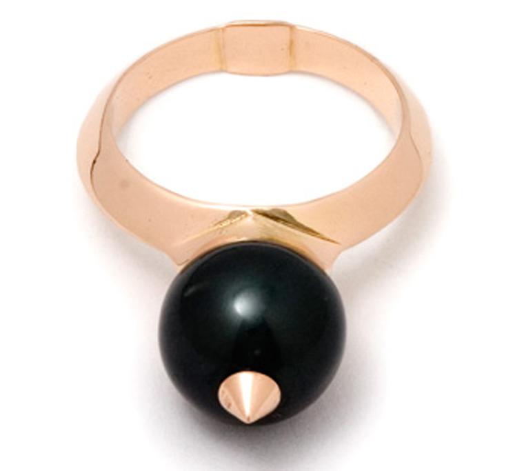 Hannah Martin Stabbed Pearl ring with black Tahitian pearl