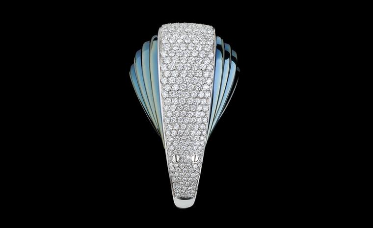 Mattia Cielo Armadillo in blued gold and white gold set with diamonds in closed position