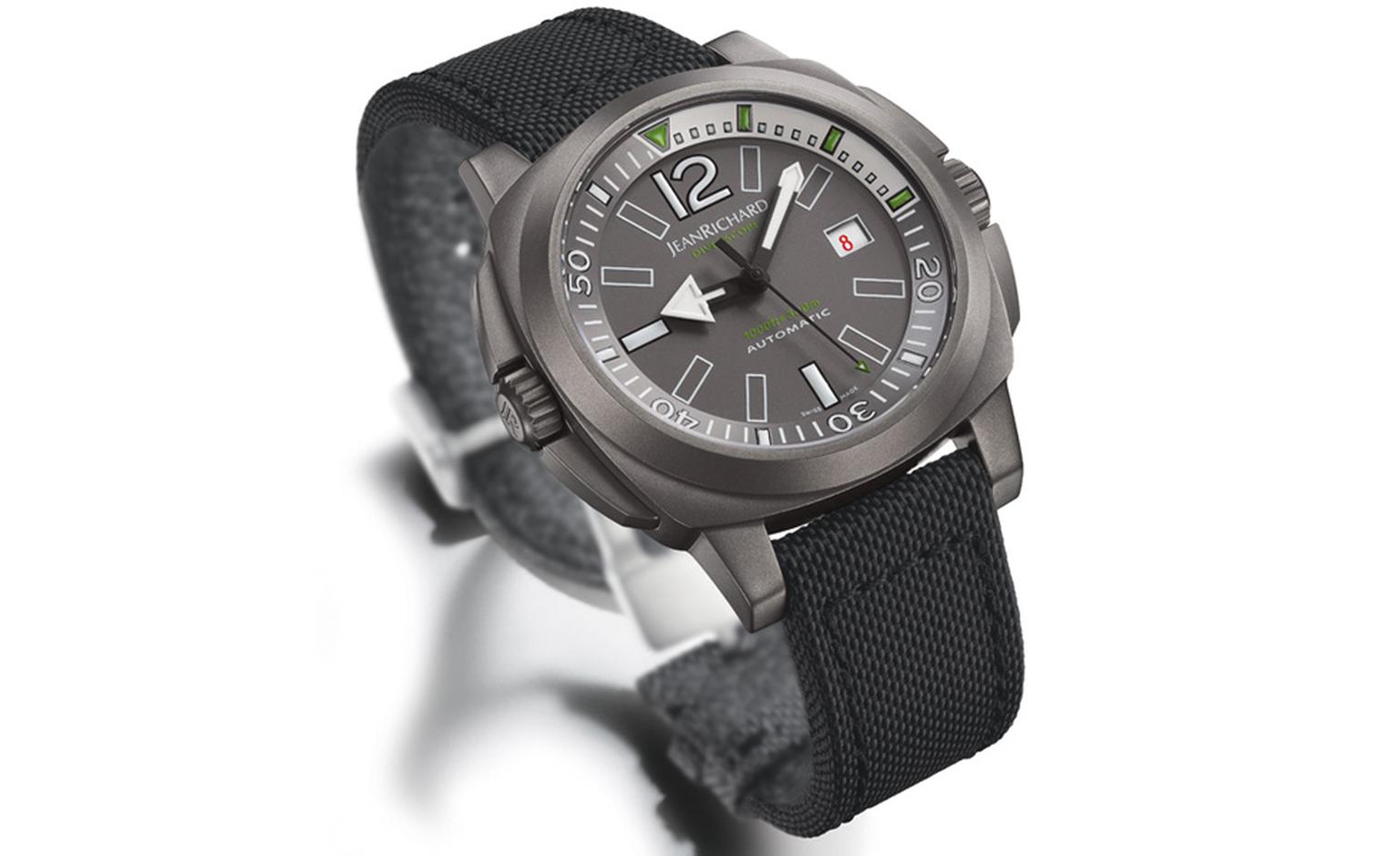Jean Richard Diverscope in titanium water resistant to 300