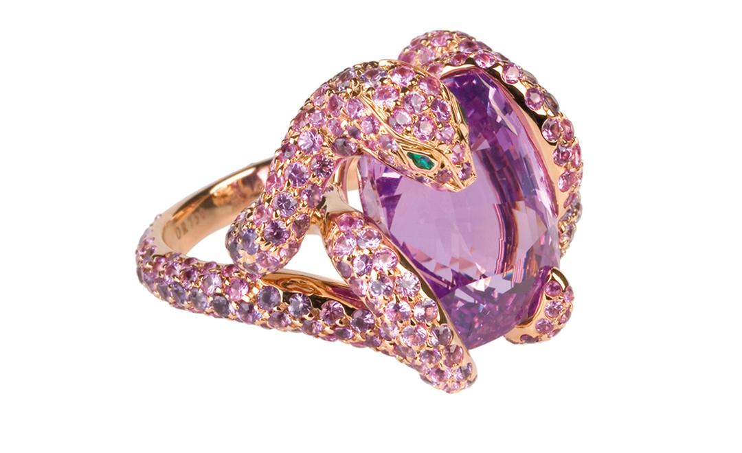 Boucheron Python ring with a Ceylon pink 17.36 carats