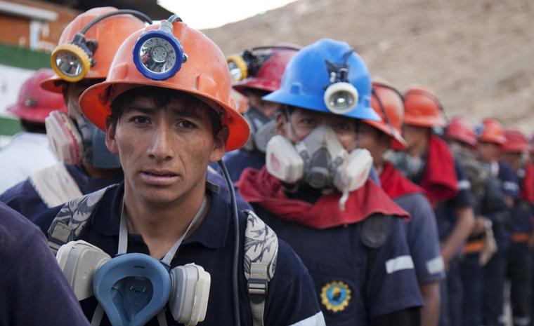 Artisanal Peruvian gold miners bring us the first nuggets of Fairtrade certified gold have seen the light of day and gold jewellery to appear on Valentine's Day.