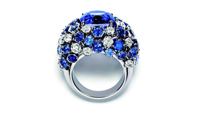 Chaumet Bee My Love ring with sapphires, diamonds and and a very special violet sapphire at the centre.