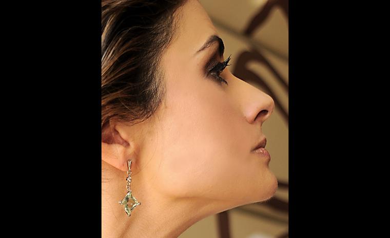 The Fairtrade gold earrings worn by Livia Firth to the Oscars 2011