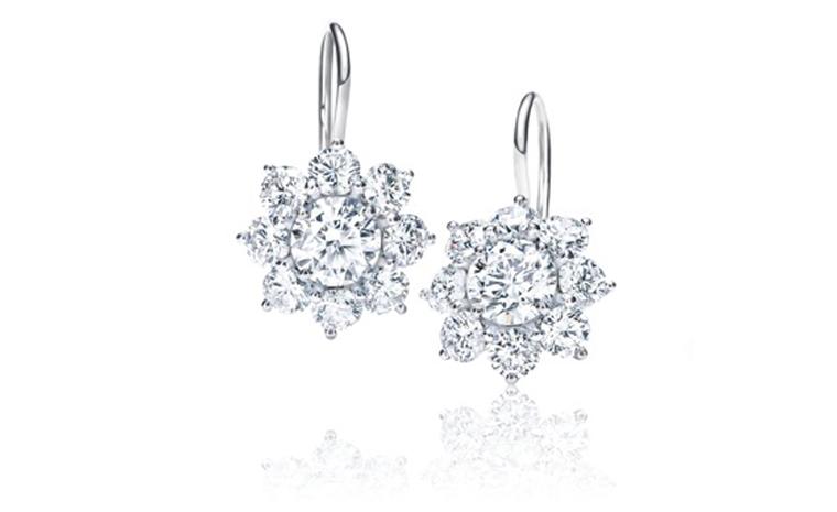 Sunflower Collection by Harry Winston, diamond earstuds worn by Michelle Williams