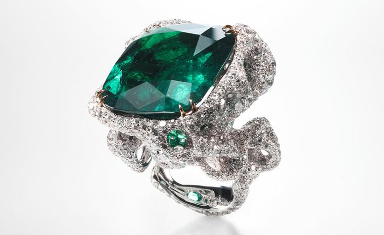 CINDY CHAO, The Art Jewel, Black Label Masterpiece Emerald City Ring with central emerald (44cts) highlighted by diamonds set in 18kt white gold. From ?1,080,000