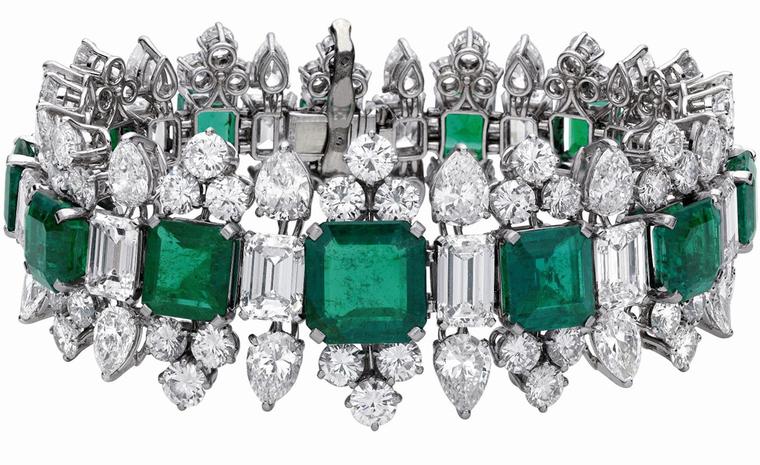 Bulgari Emerald bracelet that was part of a parure by Bulgari and given to Elizabeth Taylor by Richard Burton