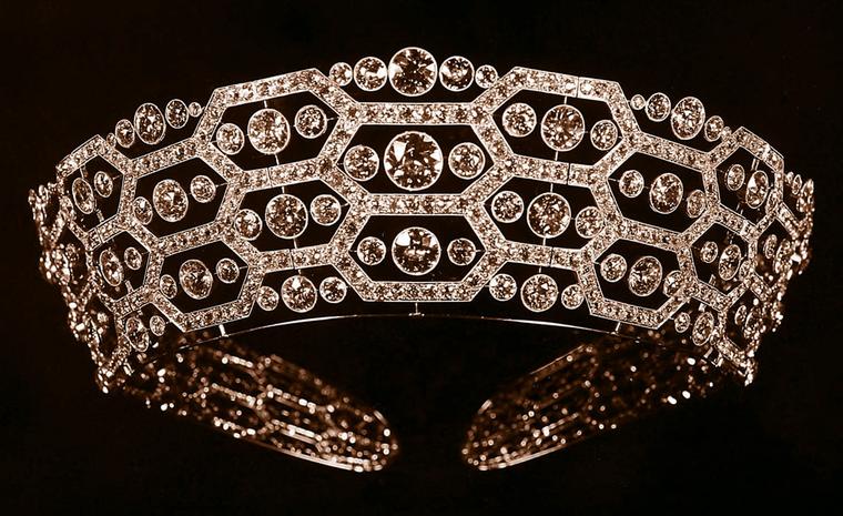 Boucheron reminds us of its ties to British aristocracy. This 1901 tiara by Boucheron was given to the Queen Mother  by Lady Greville.