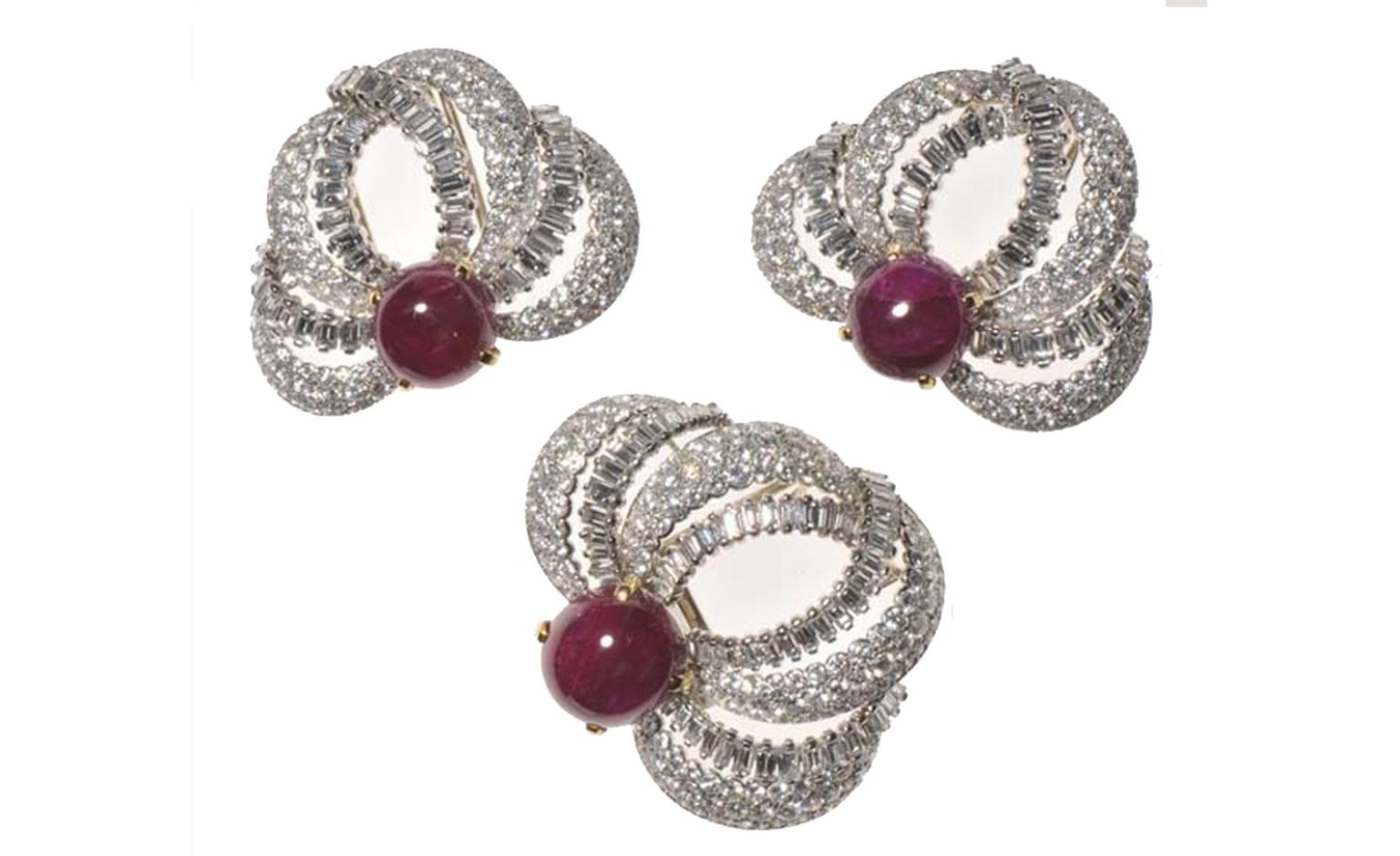 Ensemble de trois broches-clips Cartier Paris, 1955