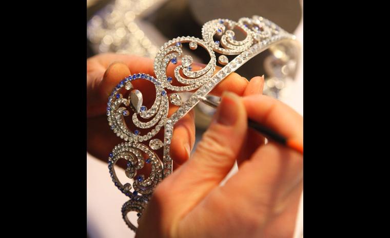 Van Cleef & Arpels Ocean necklace/tiara in the workshop showing work on positioning the stones