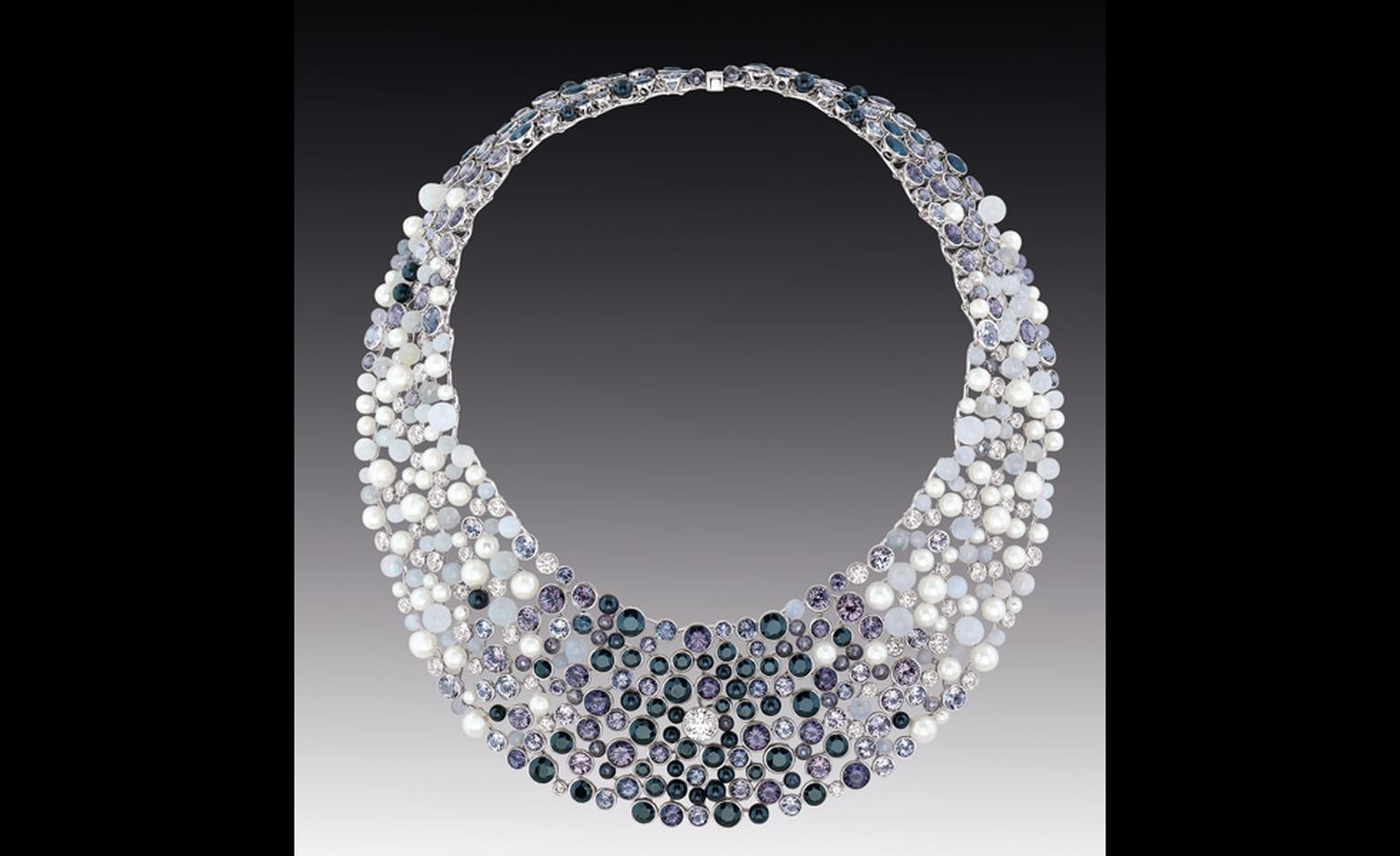 Chanel Contrastes Perle de rosée necklace with pearls, diamonds and moonstones