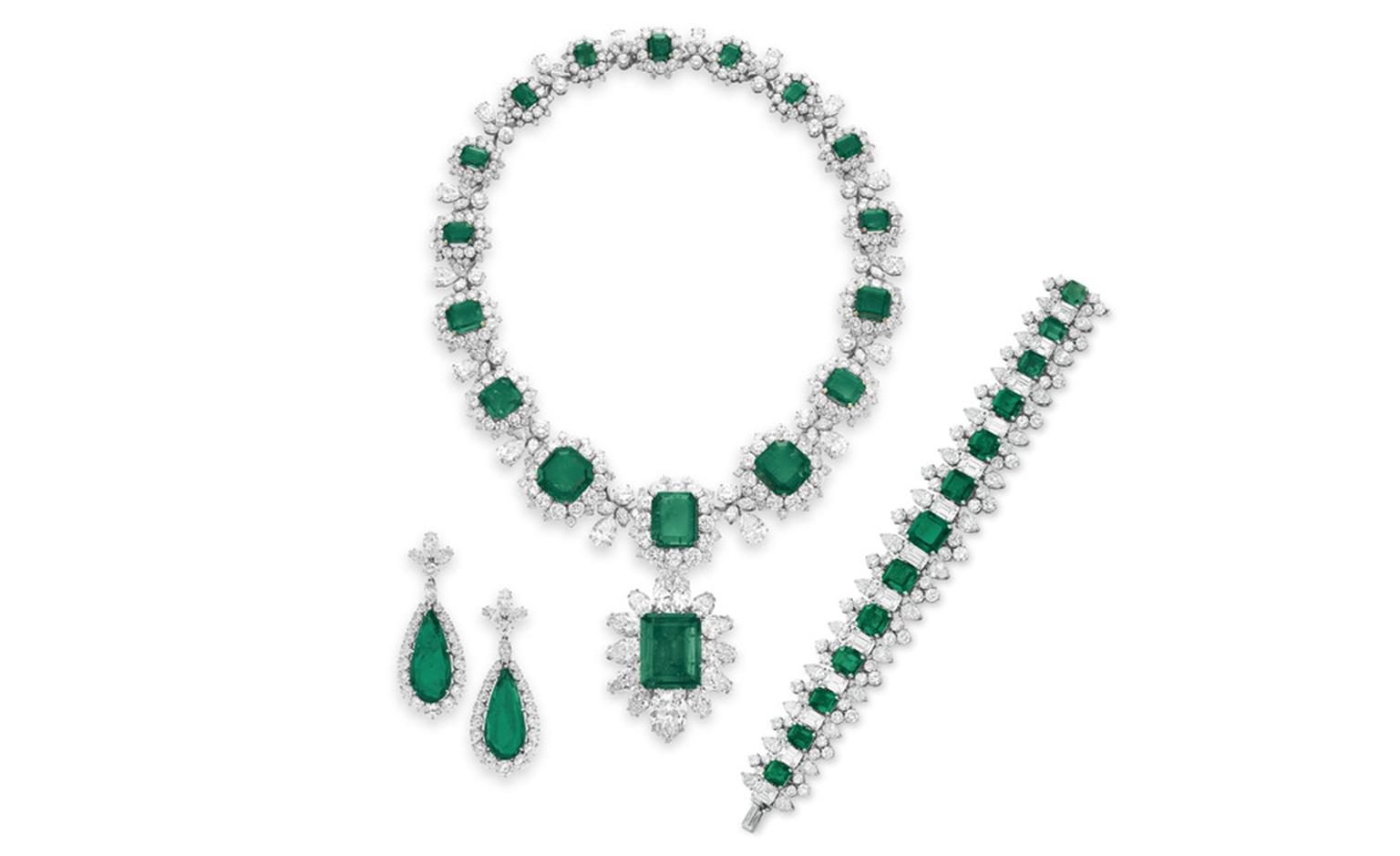 The BVLGARI Emerald Suite A Suite of Emerald and Diamond Jewelry, By BVLGARI Gifts from Richard Burton, 1962-1967 Necklace estimate: $1,000,000 – 1,500,000 Pendant estimate: $500,000 – 700,000 Ring estimate: $600,000 -800,000 Bracelet estimate: ...