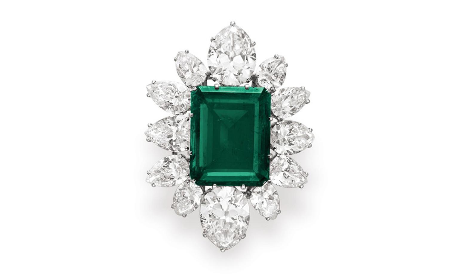 Pendant from the Bulgari Emerald suite, estimate: $500,000 – 700,000